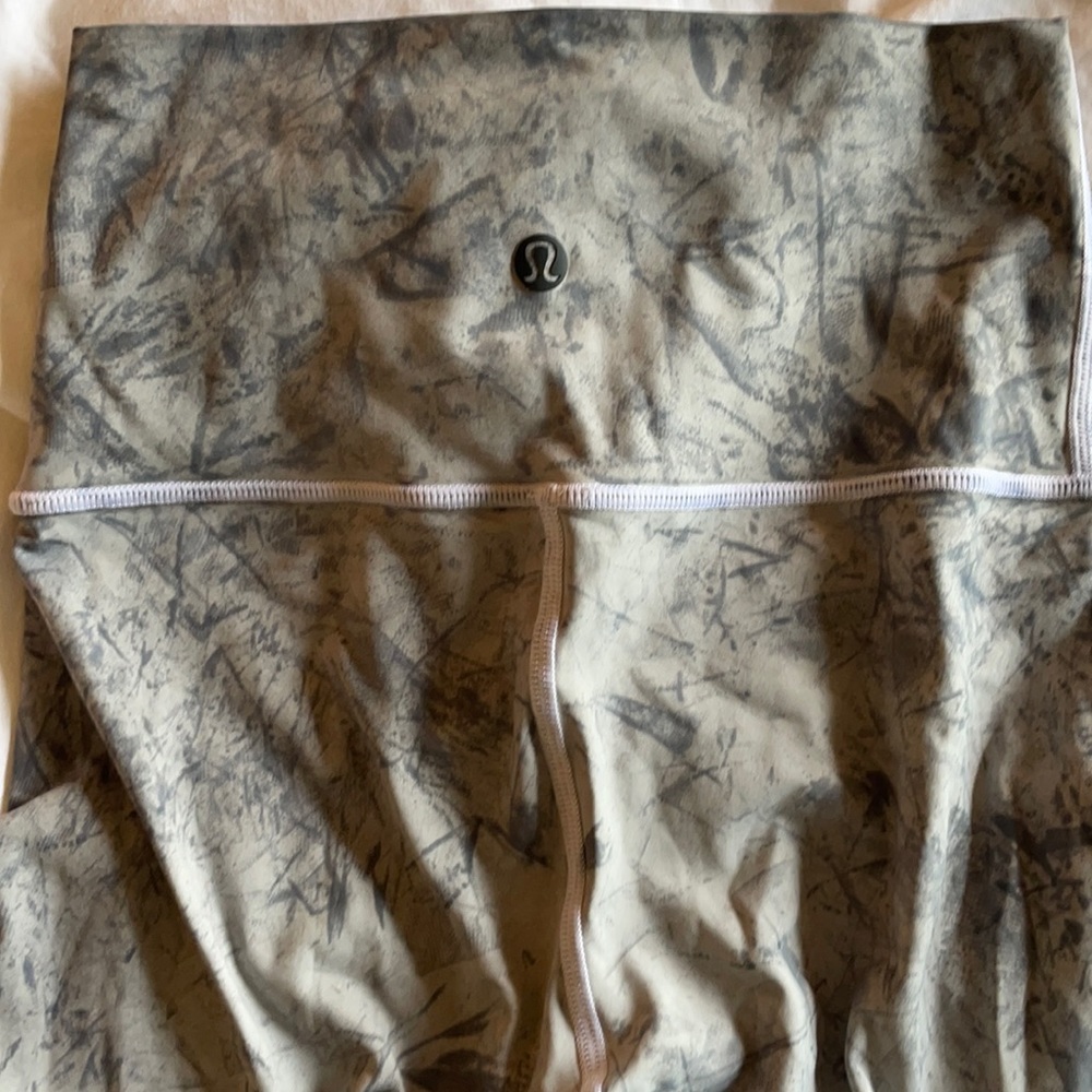 Lab lululemon leggings 28 inch
